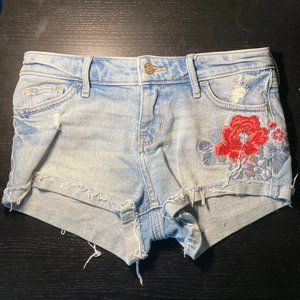 Hollister Low Rise Short Shorts Size: 0